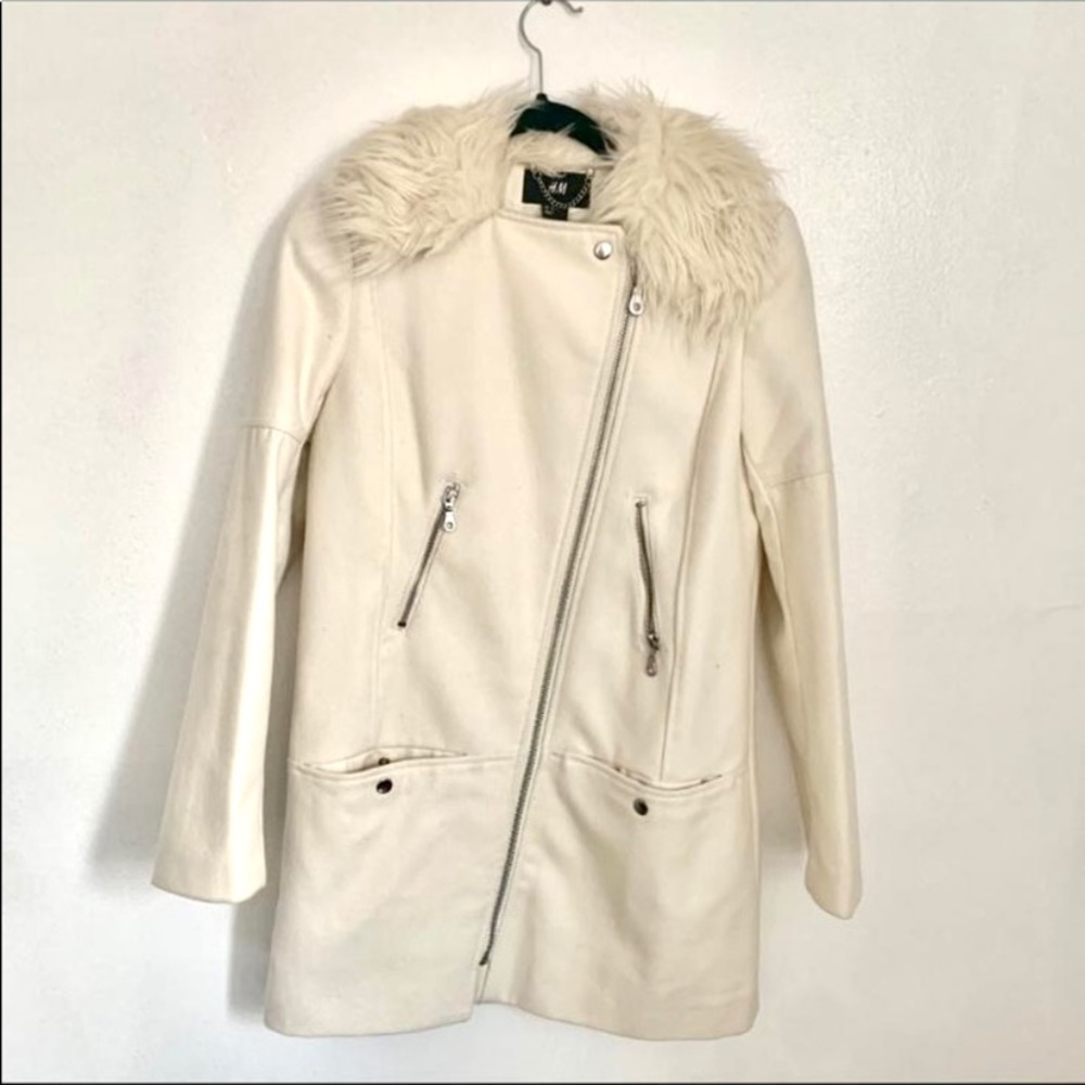 H&M White peacoat /jacket with fur SOLD